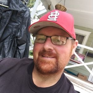 Meet your Posher, Derek